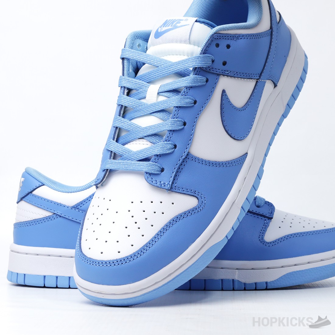 low dunk nike blue